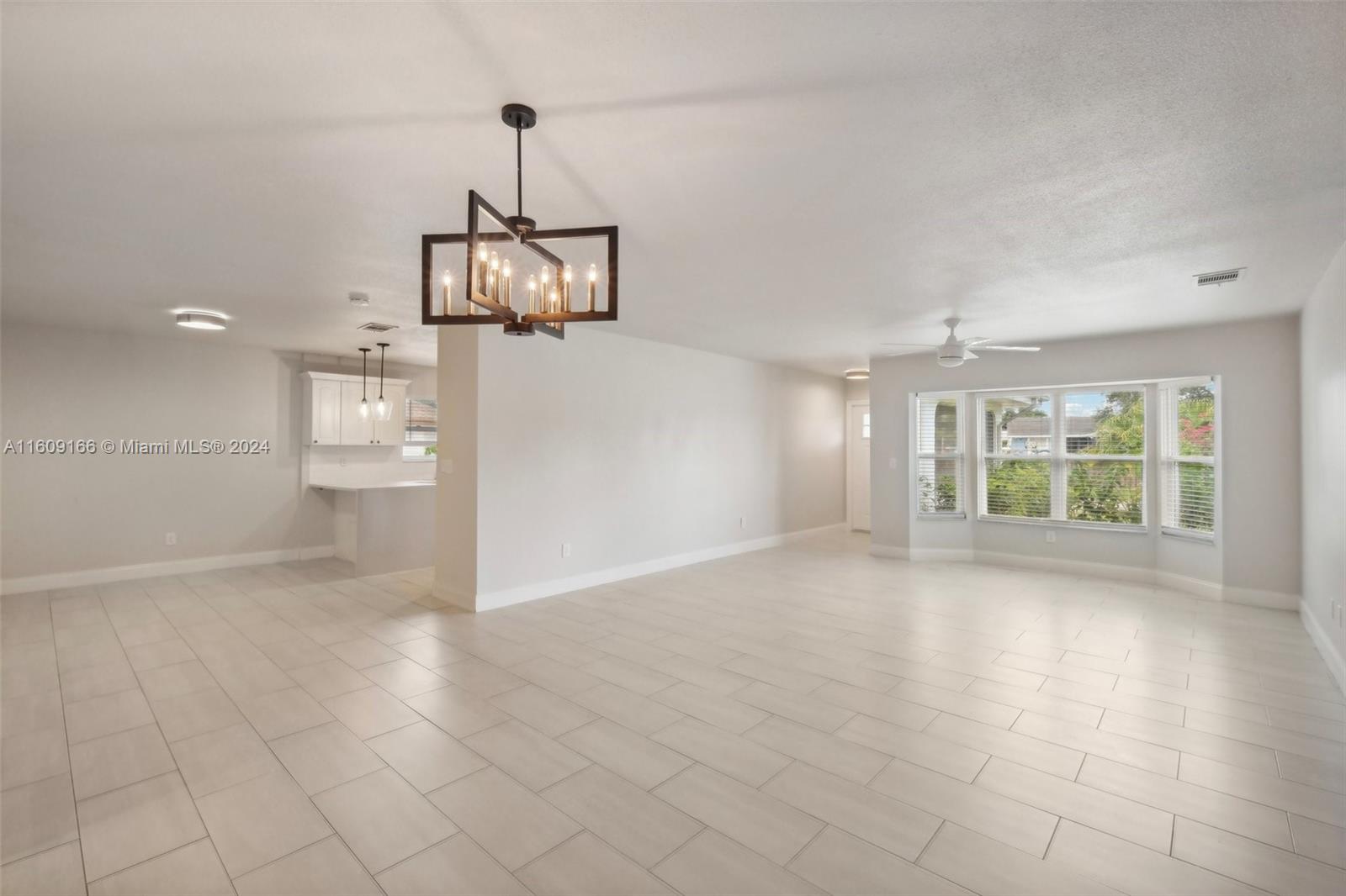 2010 SW Brisbane St, Port St. Lucie