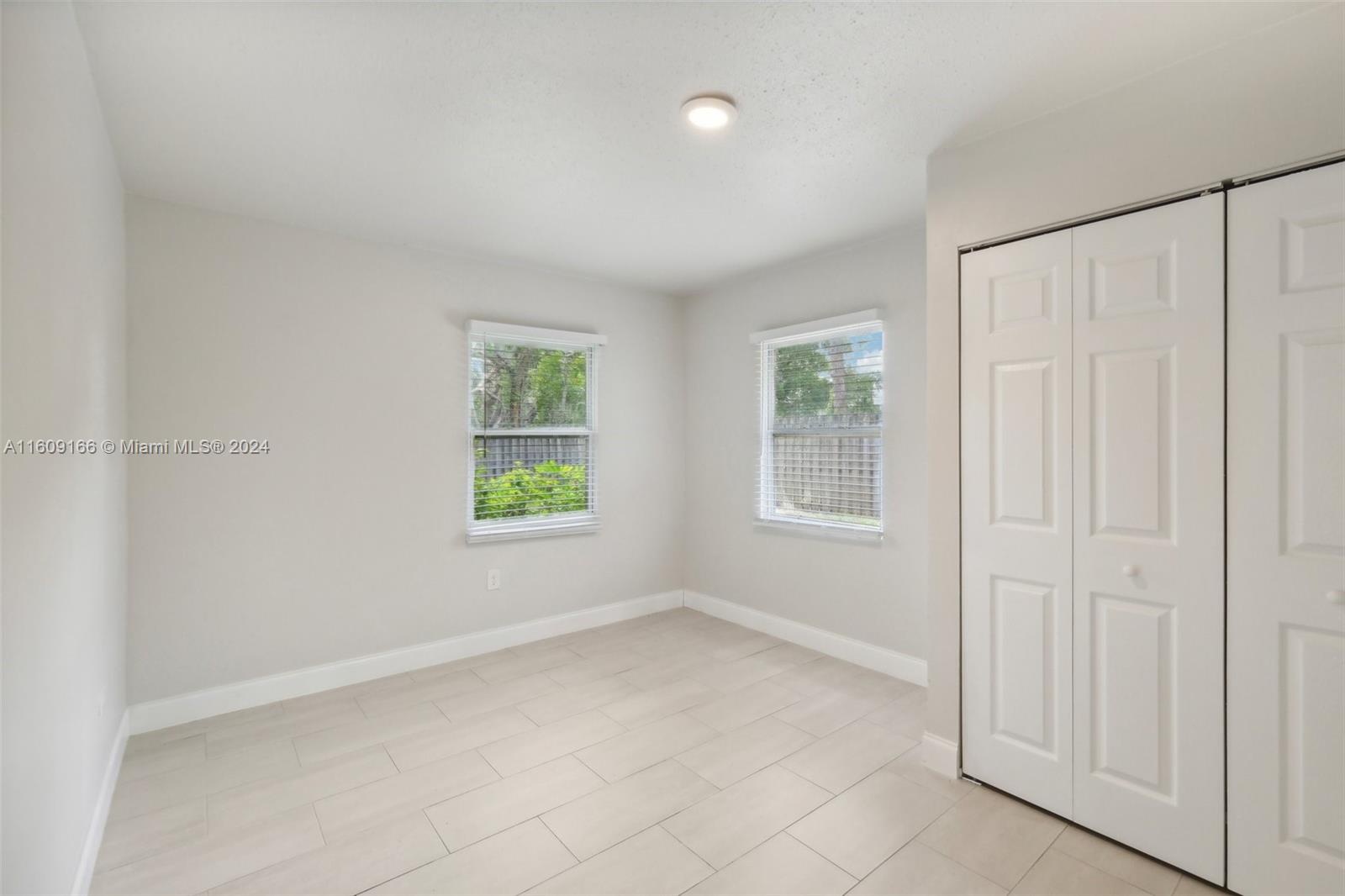 2010 SW Brisbane St, Port St. Lucie