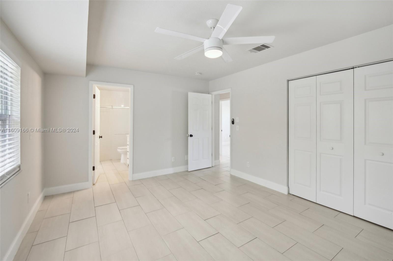 2010 SW Brisbane St, Port St. Lucie