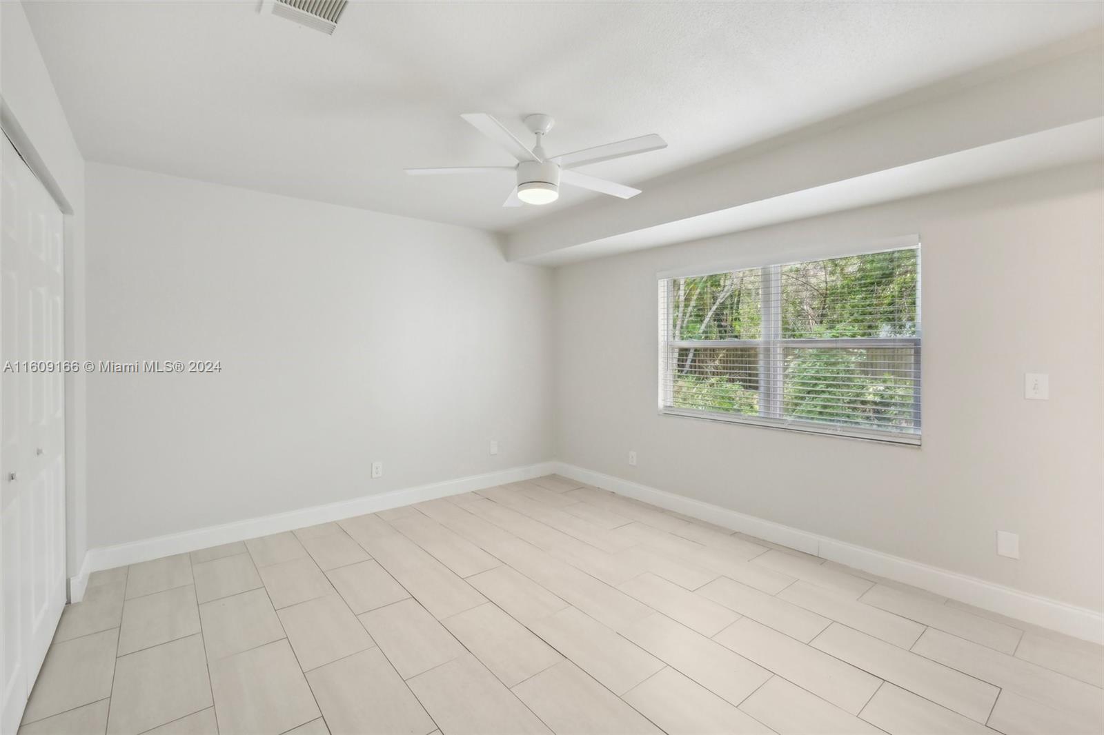 2010 SW Brisbane St, Port St. Lucie