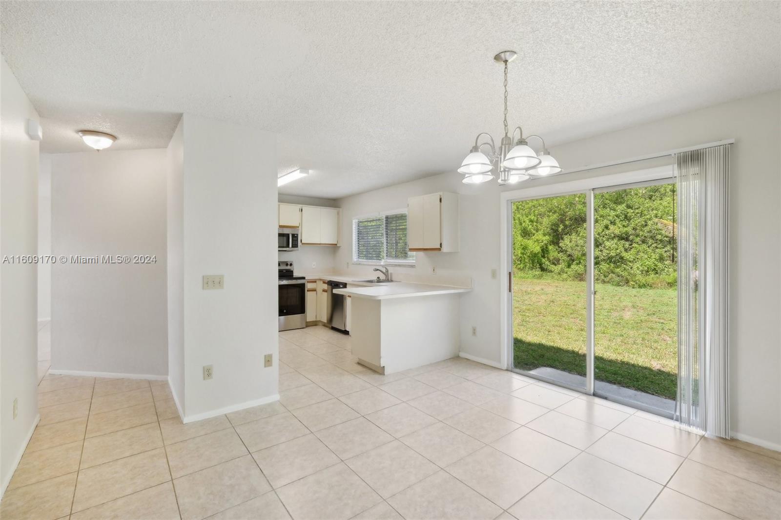 1341 SE Belcrest St, Port St. Lucie