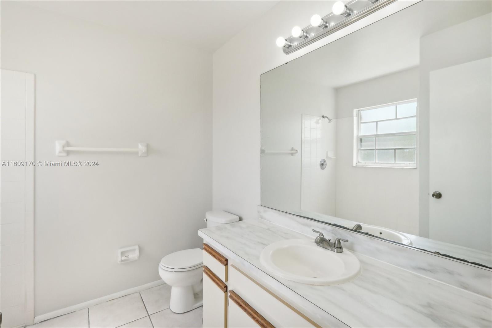 1341 SE Belcrest St, Port St. Lucie