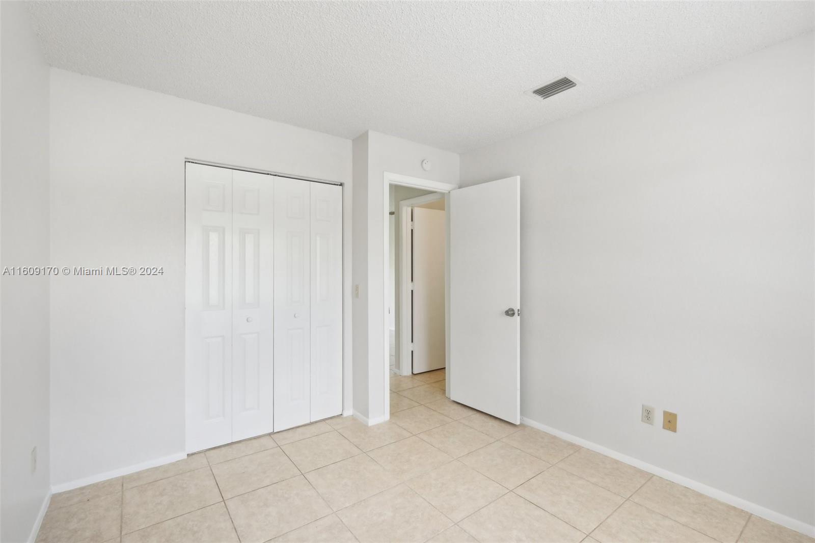 1341 SE Belcrest St, Port St. Lucie