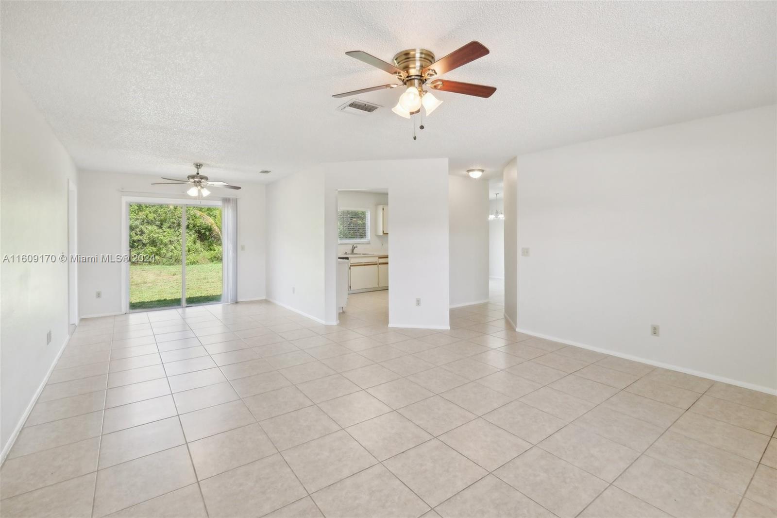 1341 SE Belcrest St, Port St. Lucie