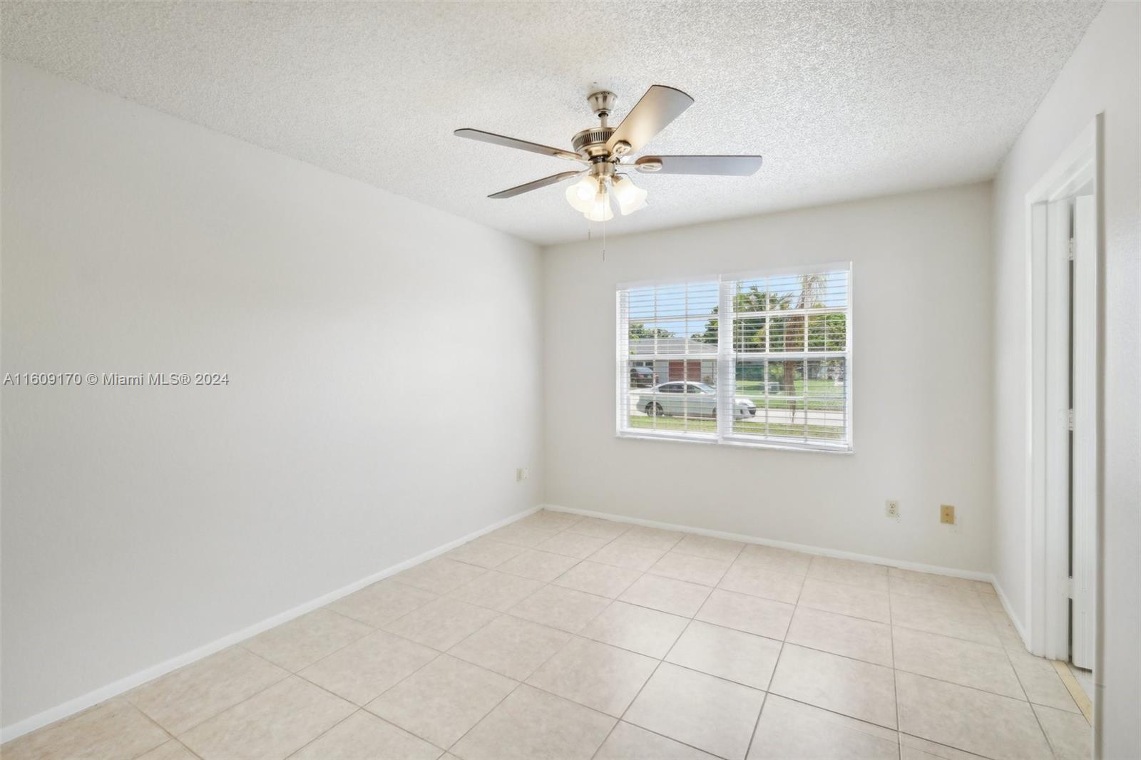1341 SE Belcrest St, Port St. Lucie