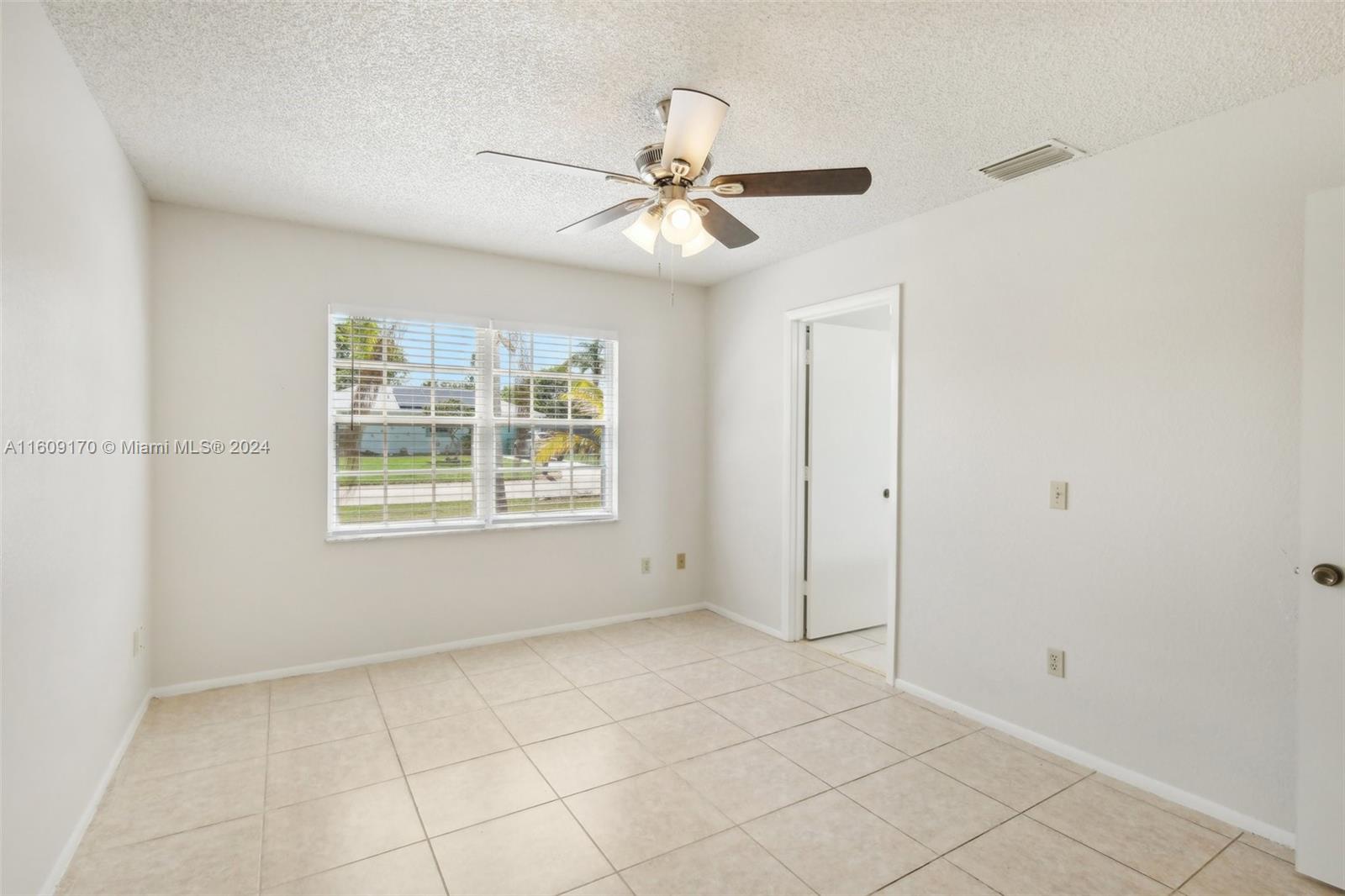 1341 SE Belcrest St, Port St. Lucie