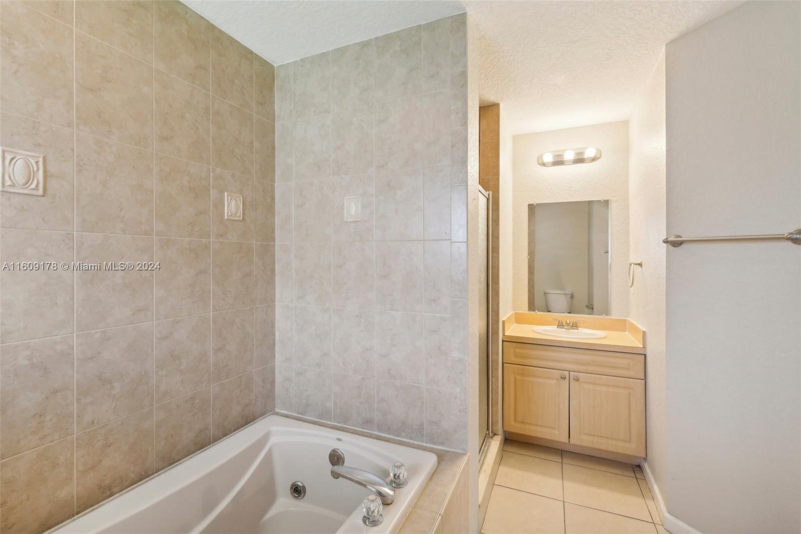514 SW Prado Ave, Port St. Lucie