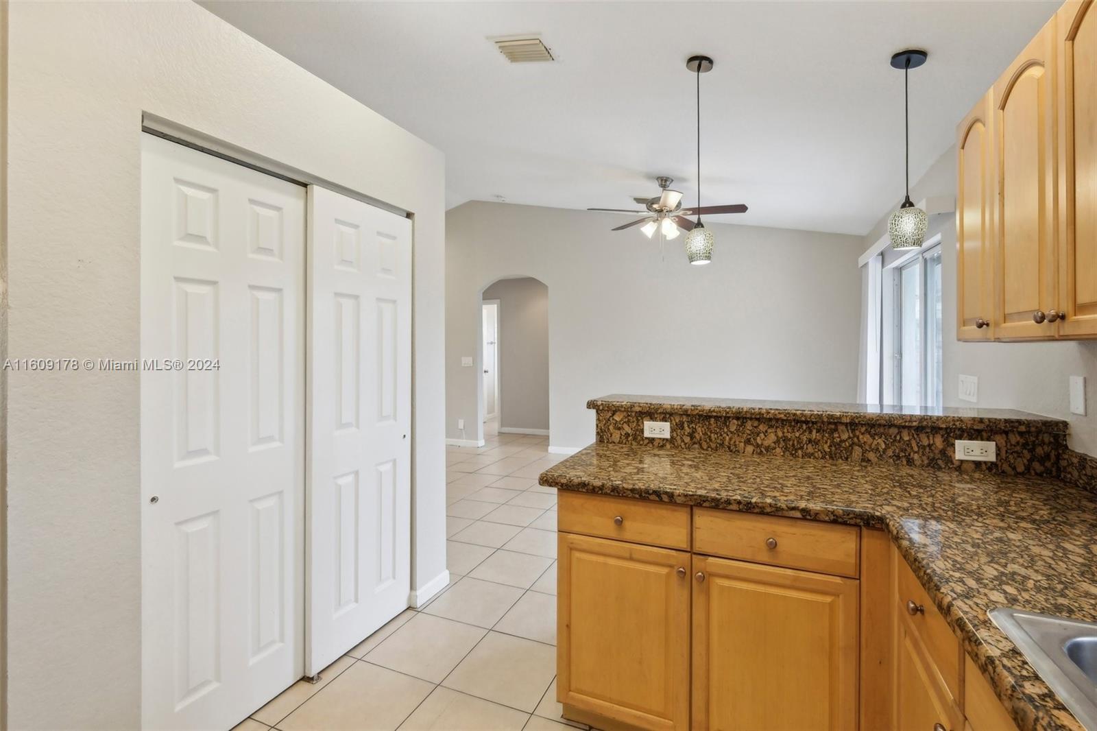 514 SW Prado Ave, Port St. Lucie