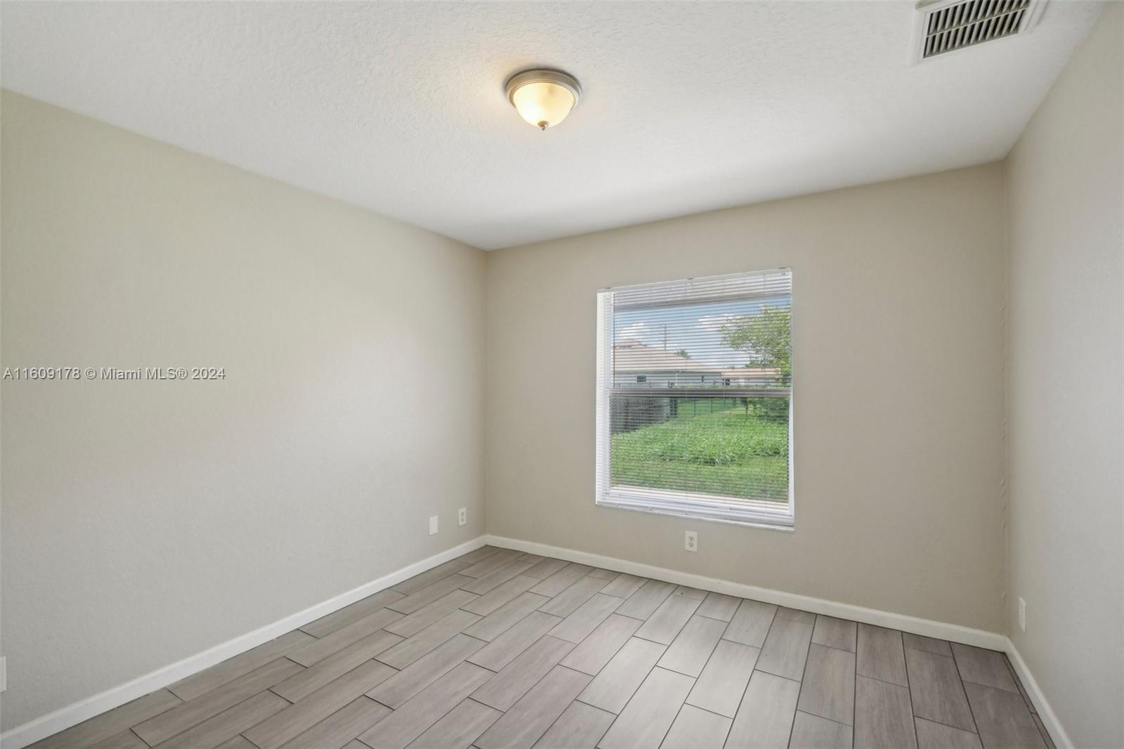 514 SW Prado Ave, Port St. Lucie