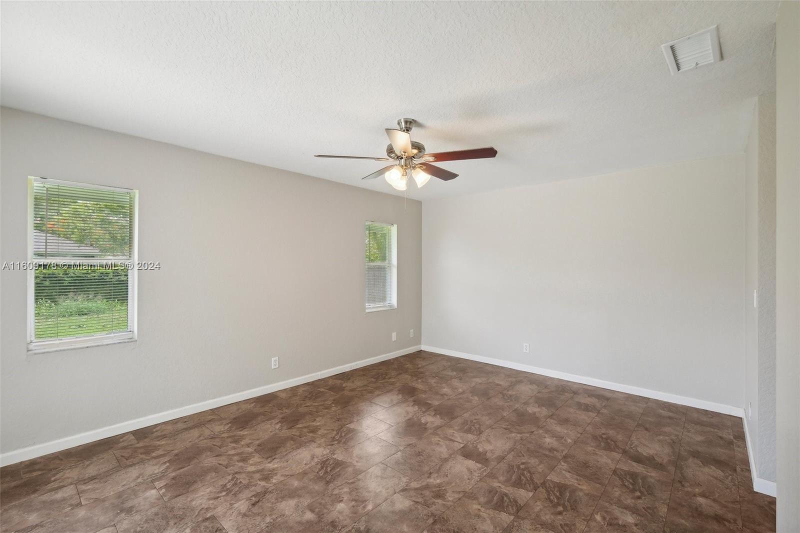 514 SW Prado Ave, Port St. Lucie
