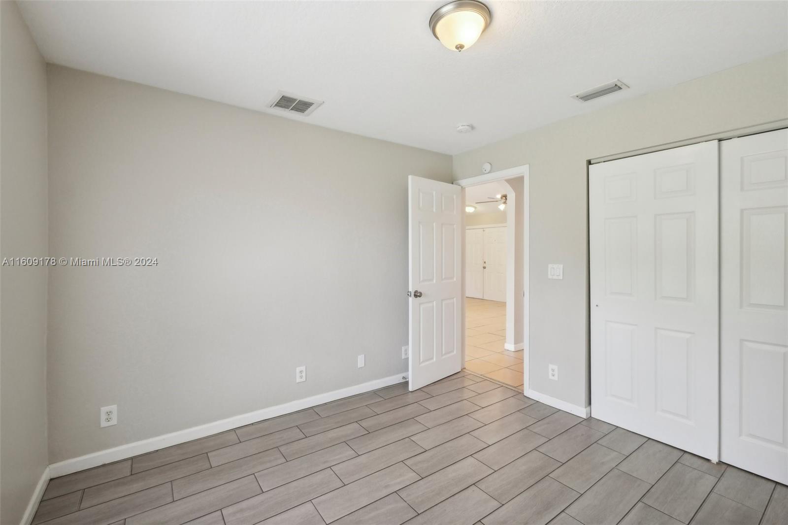 514 SW Prado Ave, Port St. Lucie