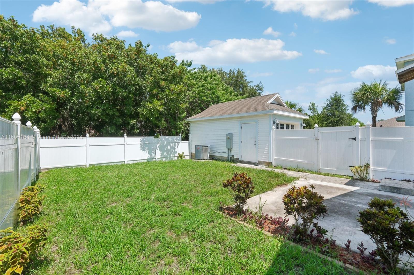 3329 Columbia Square Way