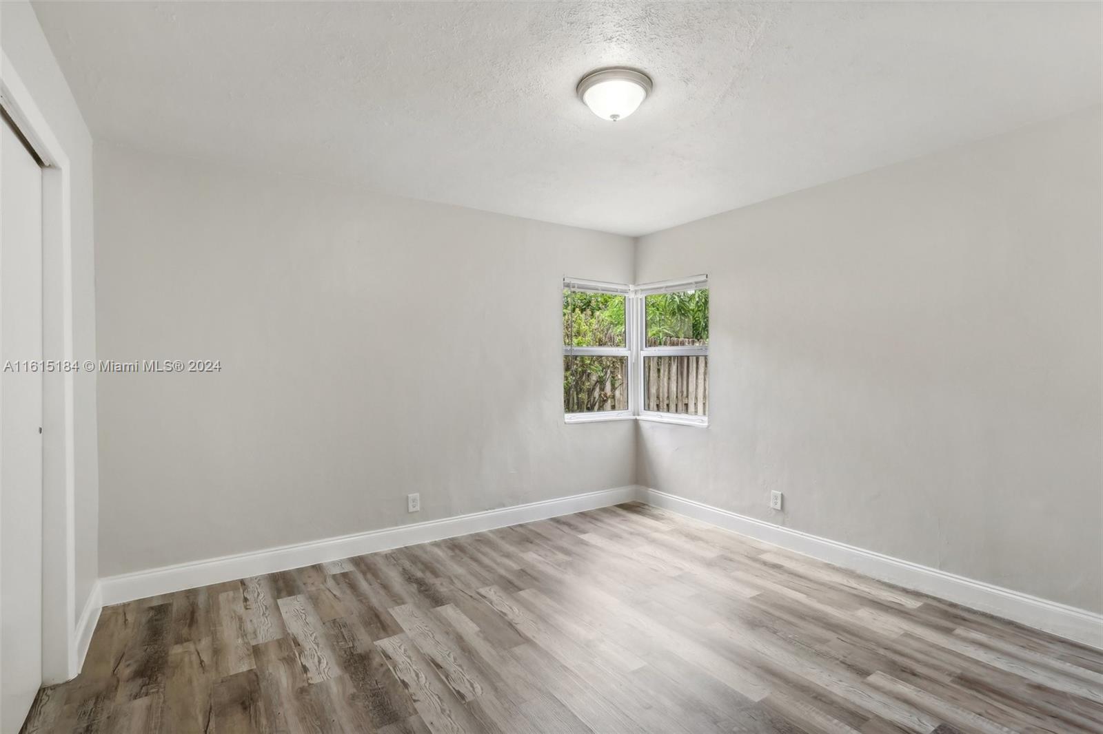 350 NE 56th St