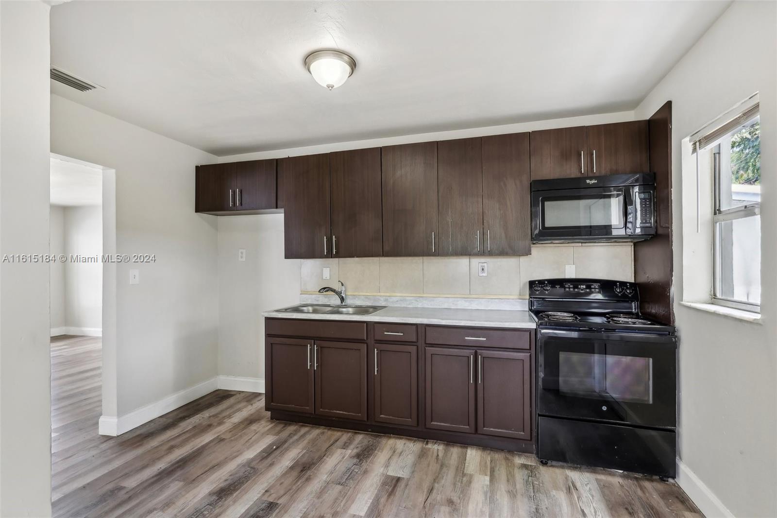 350 NE 56th St