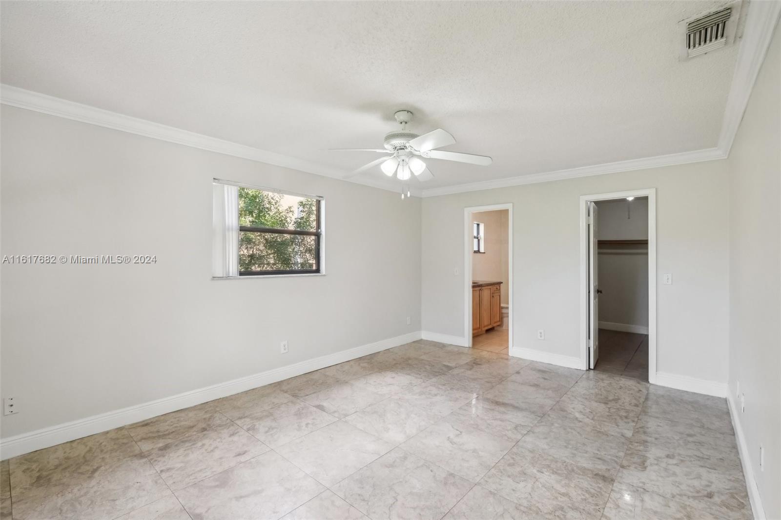 257 SW Whitmore Dr, Port St. Lucie