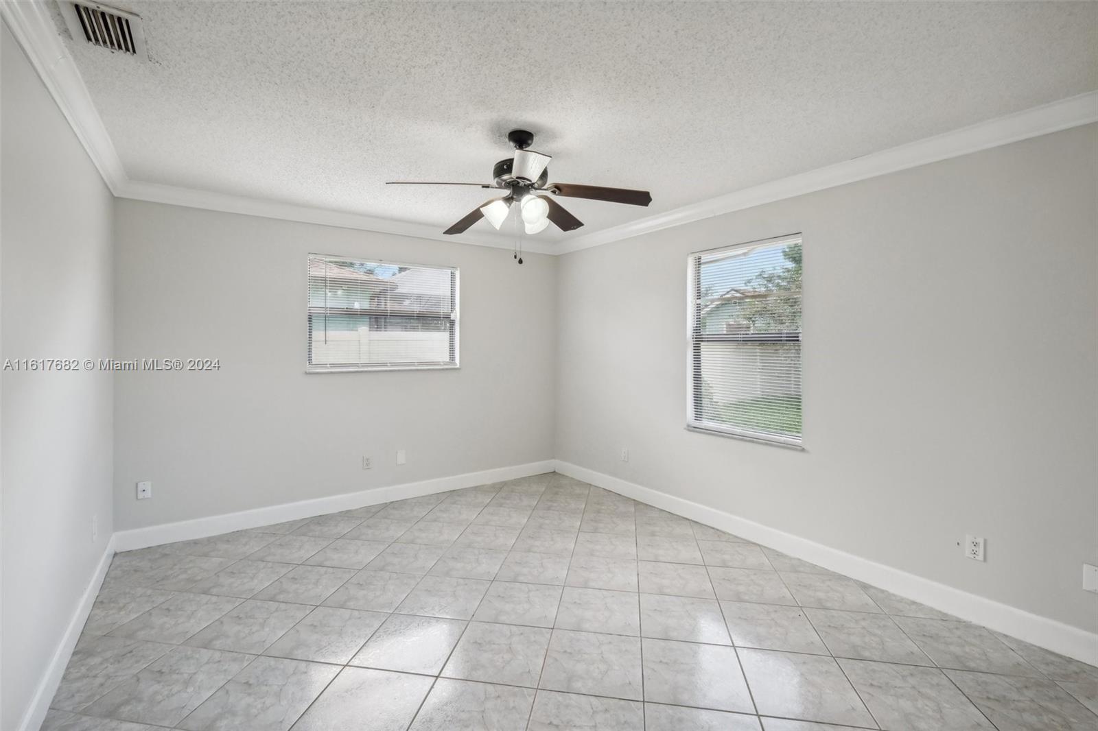 257 SW Whitmore Dr, Port St. Lucie