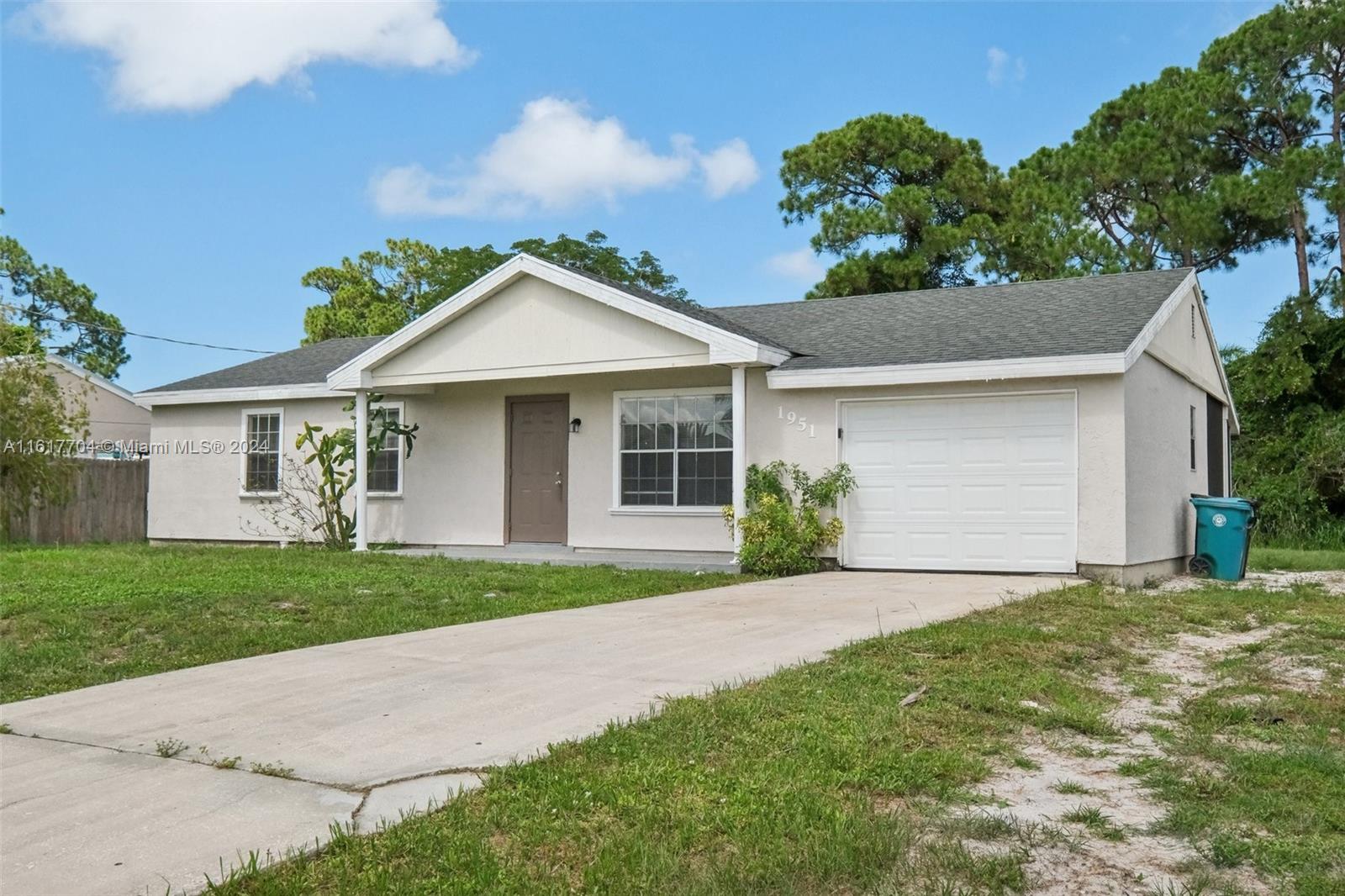 1951 SE Aneci St, Port St. Lucie