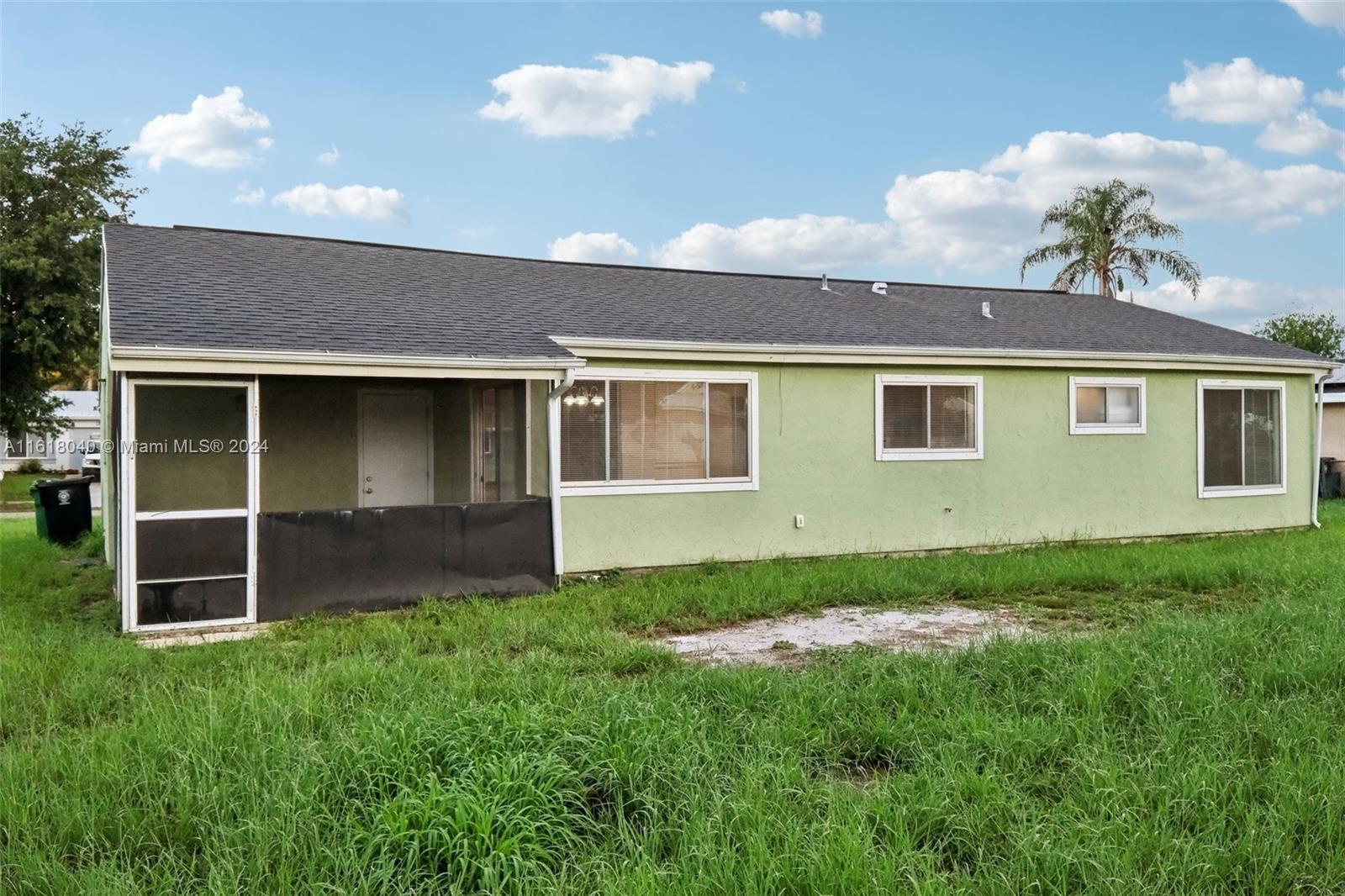 363 SW Bridgeport Dr, Port St. Lucie
