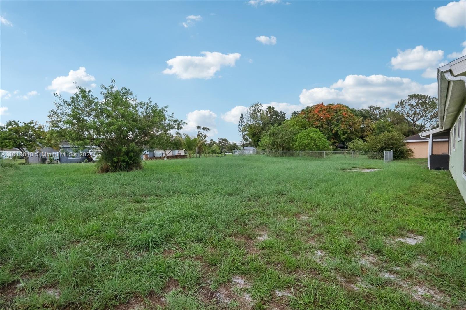 363 SW Bridgeport Dr, Port St. Lucie