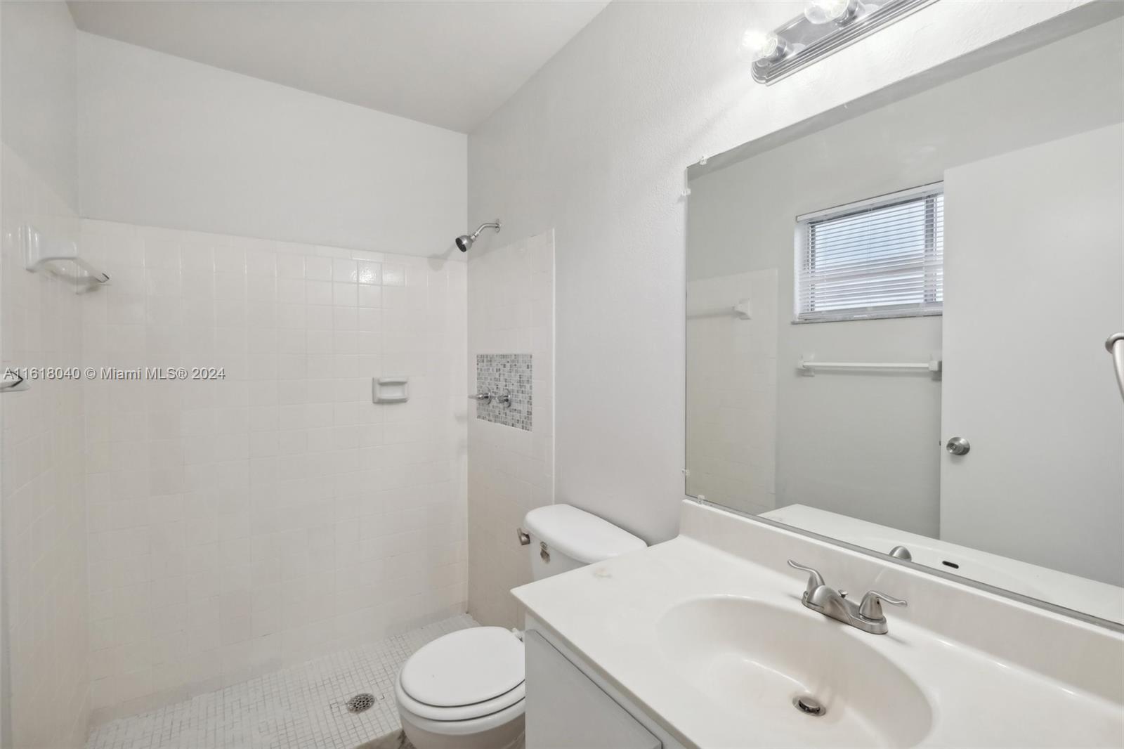 363 SW Bridgeport Dr, Port St. Lucie
