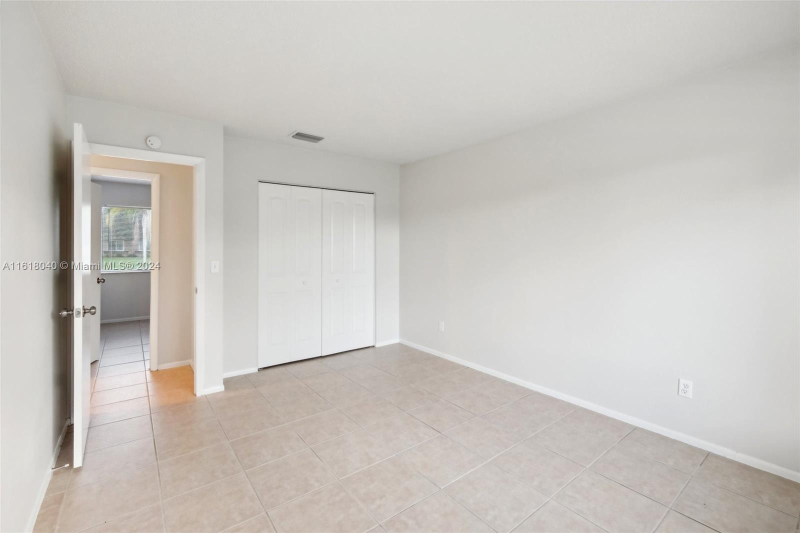 363 SW Bridgeport Dr, Port St. Lucie