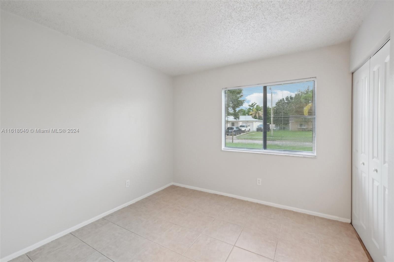 363 SW Bridgeport Dr, Port St. Lucie