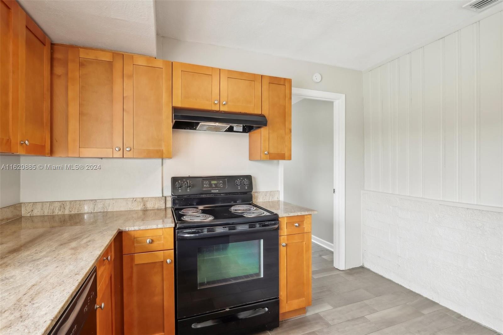 1408 SW 22 ave