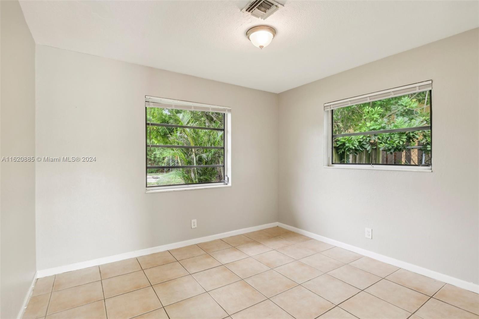 1408 SW 22 ave