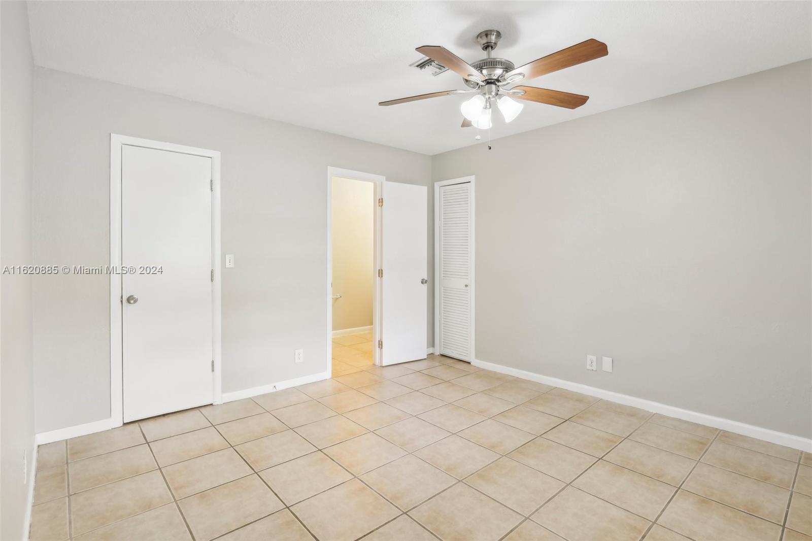 1408 SW 22 ave