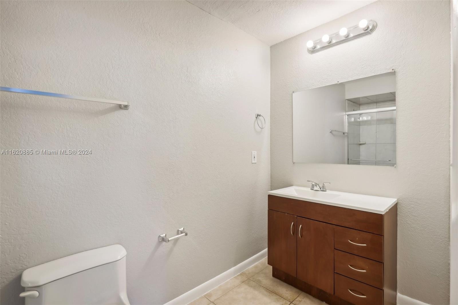 1408 SW 22 ave