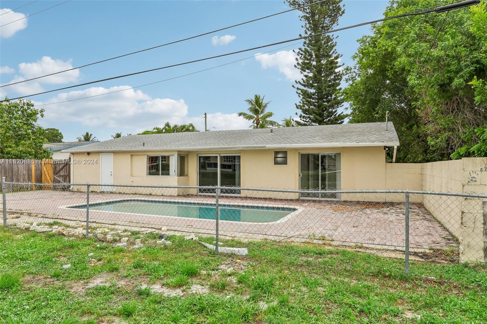 1408 SW 22 ave