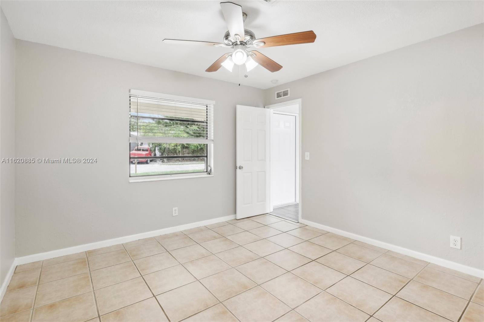 1408 SW 22 ave