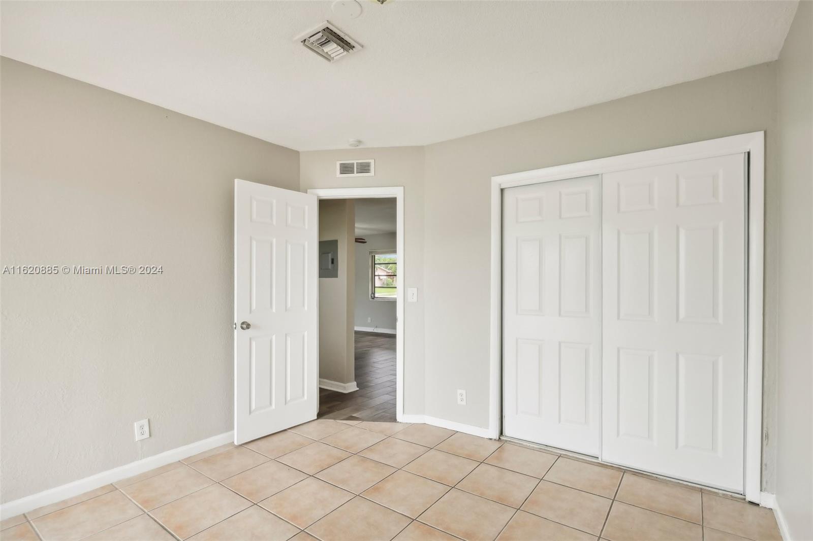 1408 SW 22 ave
