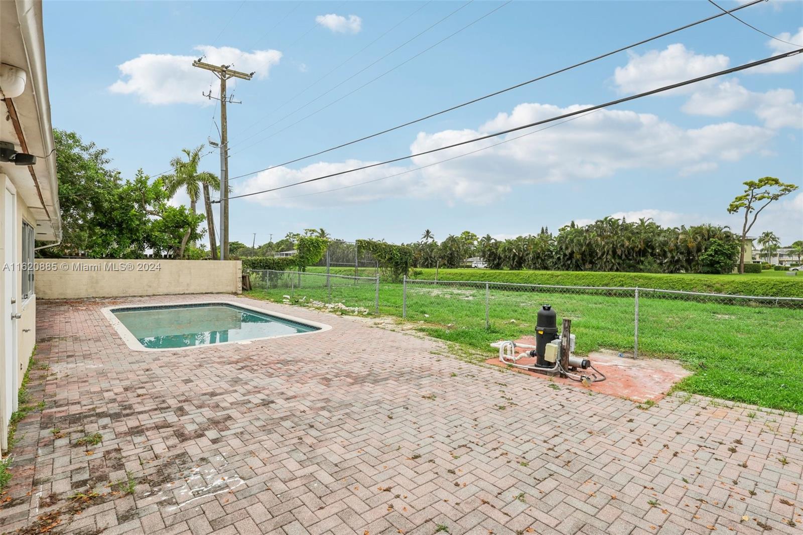 1408 SW 22 ave