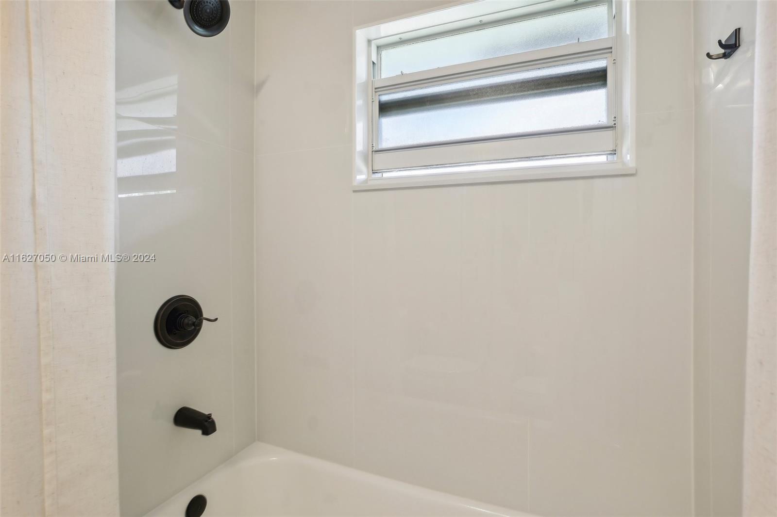 710 SW 95th Ter