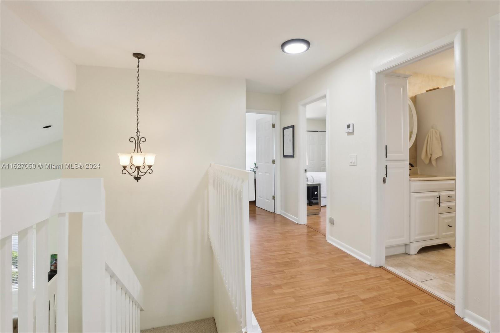 710 SW 95th Ter