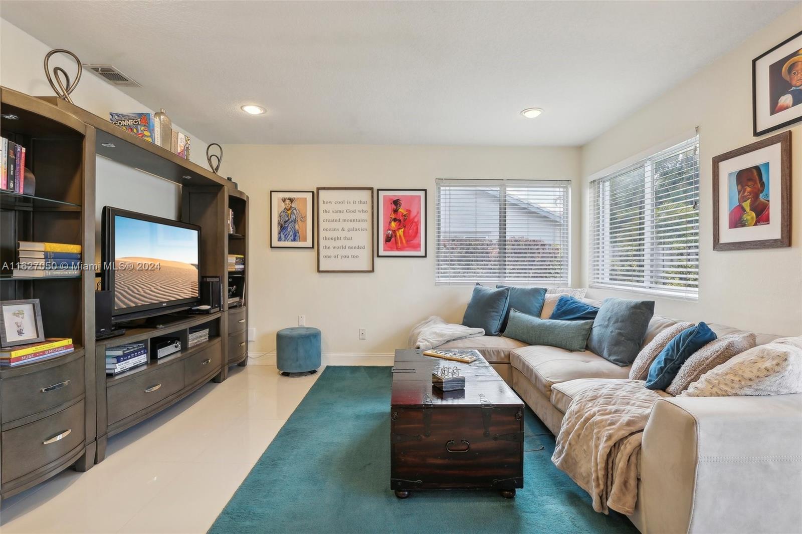 710 SW 95th Ter