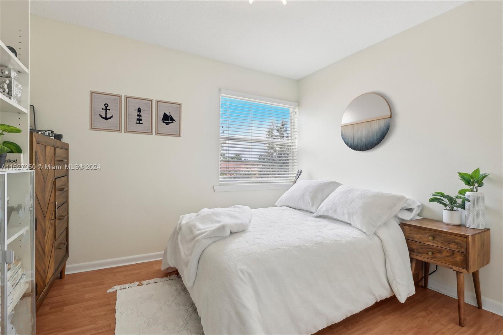 710 SW 95th Ter