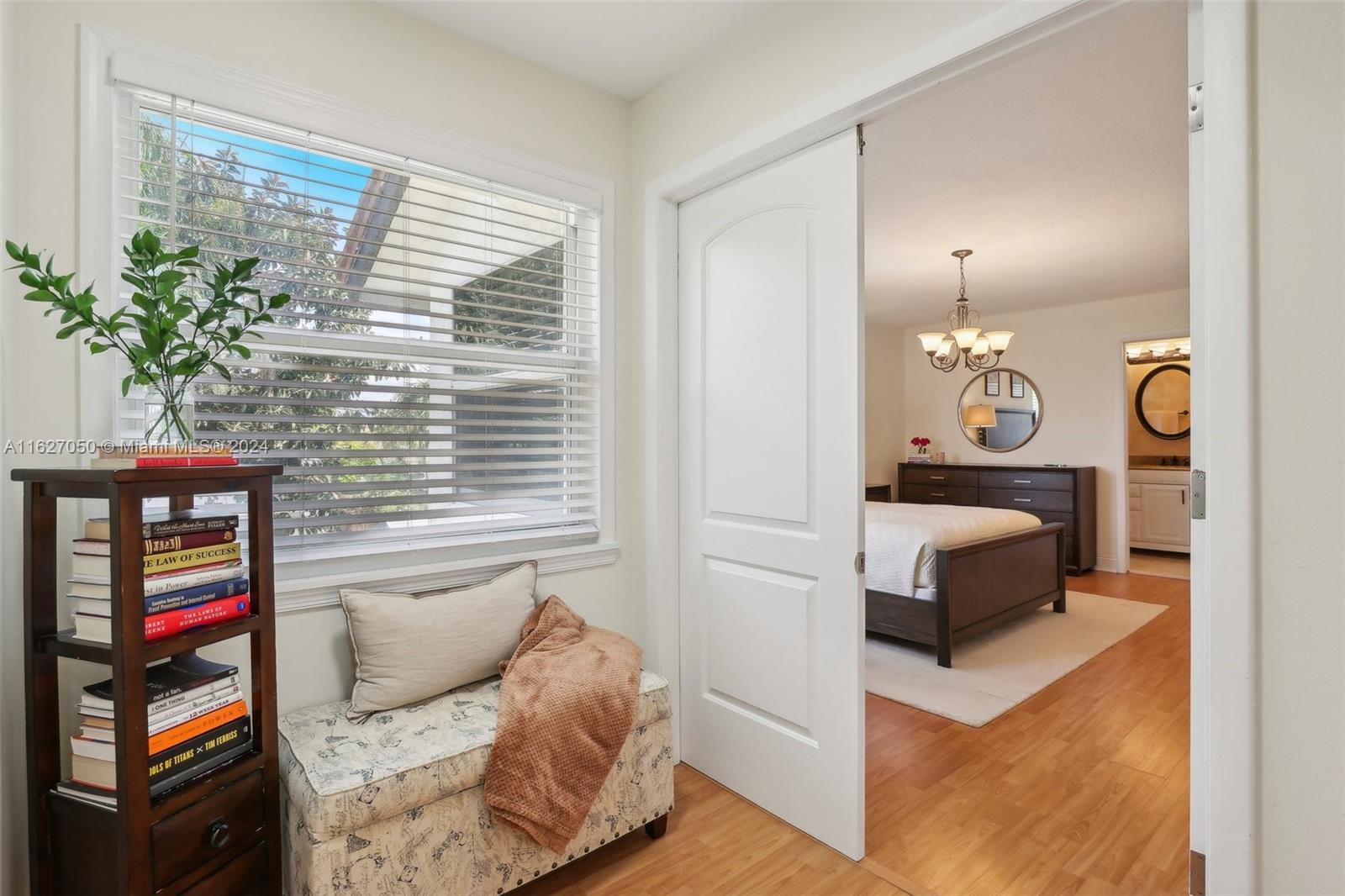 710 SW 95th Ter