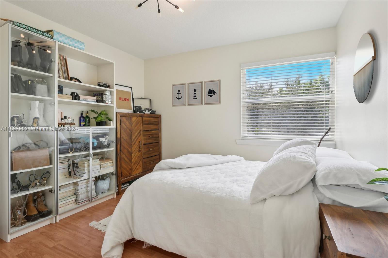 710 SW 95th Ter