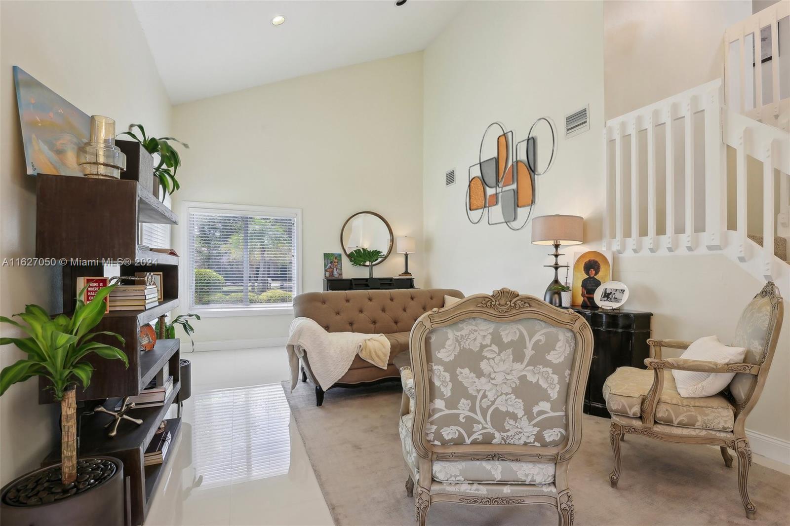 710 SW 95th Ter
