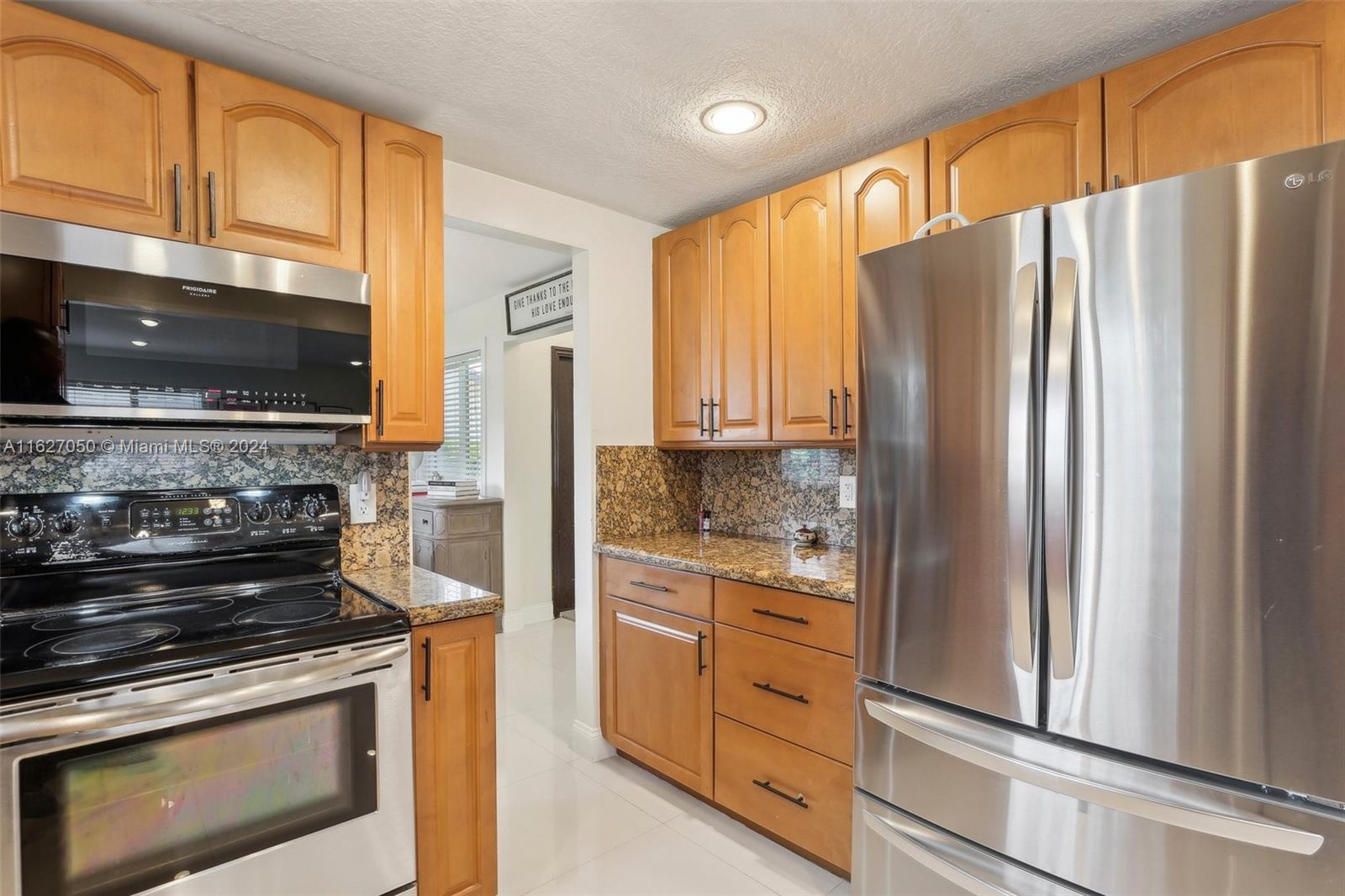 710 SW 95th Ter