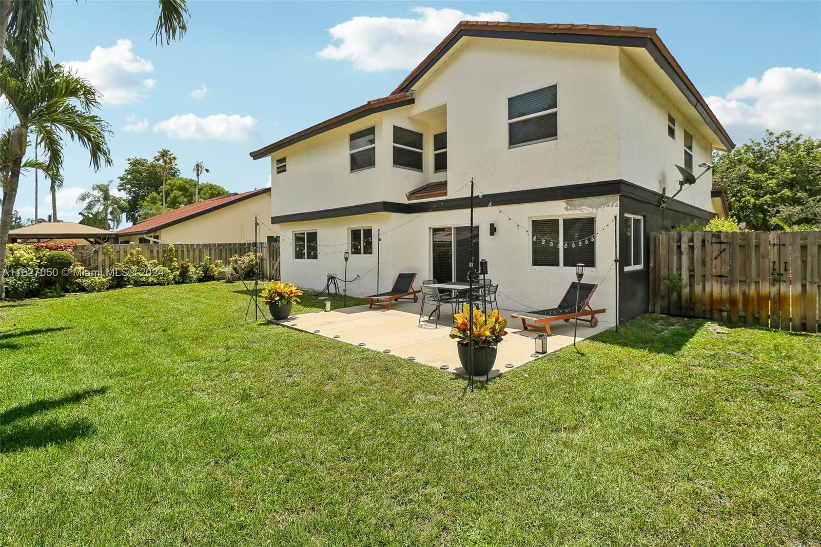 710 SW 95th Ter