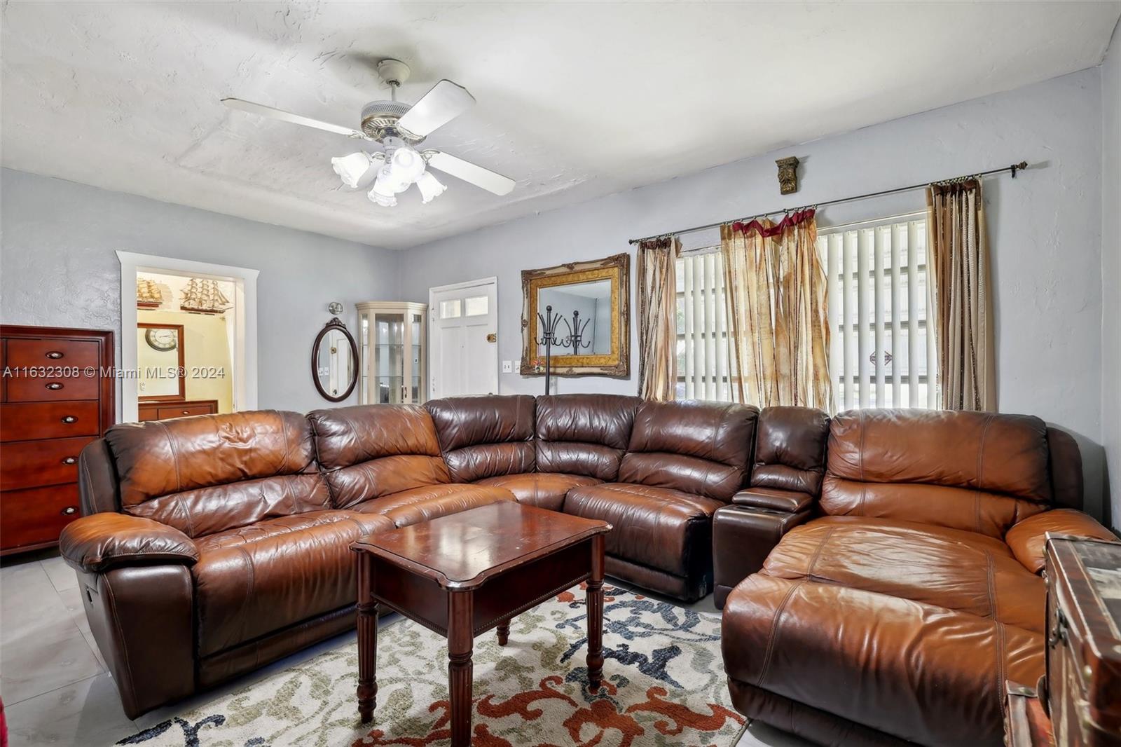 1240 NE 134th St