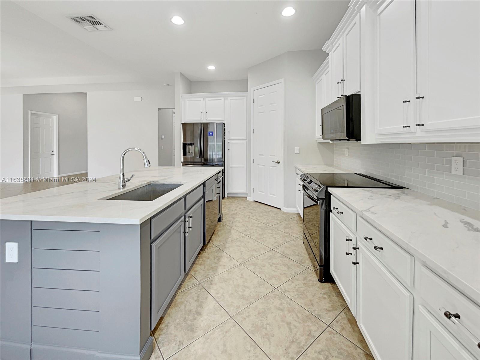 11386 SW Fieldstone Way, Port St. Lucie
