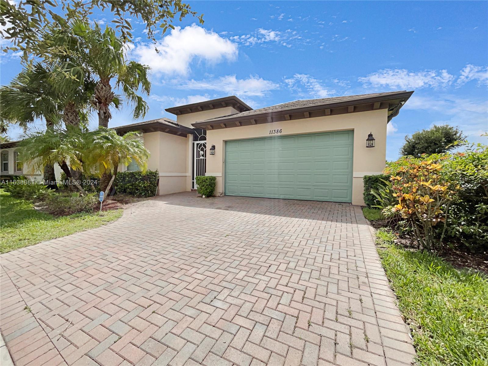 11386 SW Fieldstone Way, Port St. Lucie