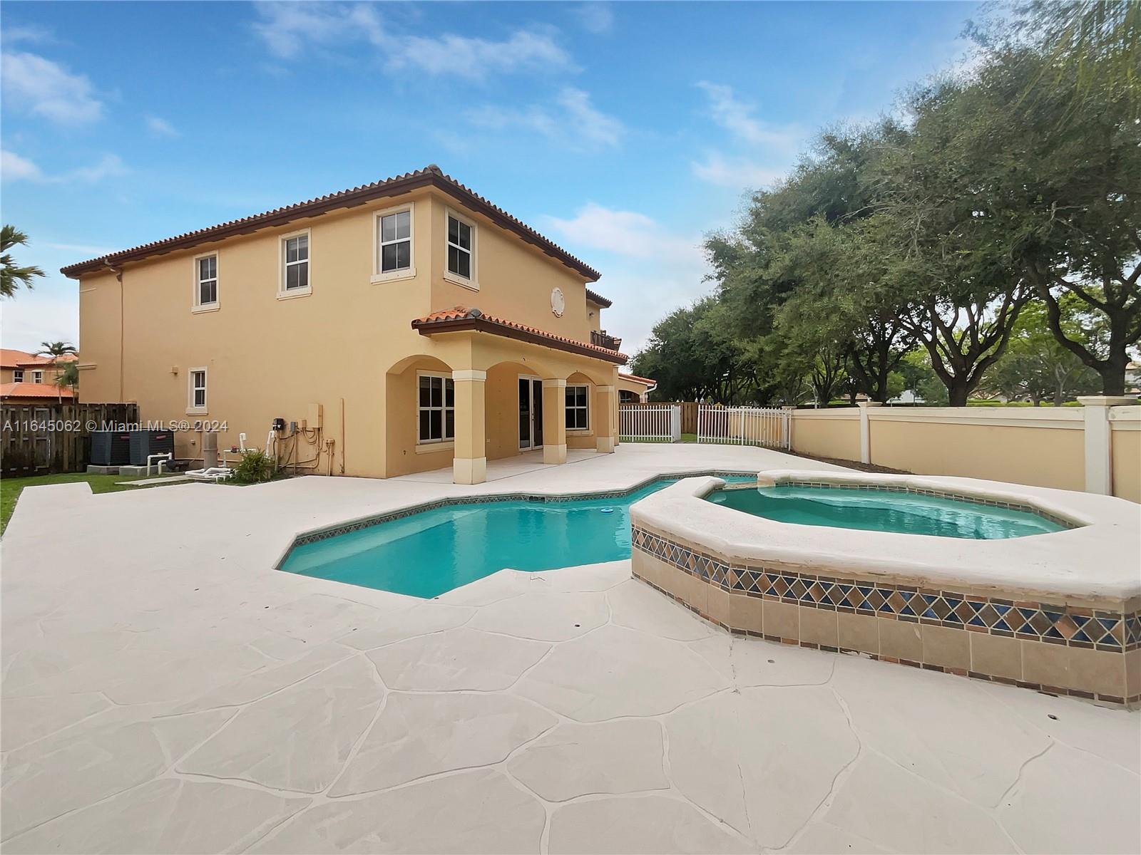 15371 SW 26th Ter