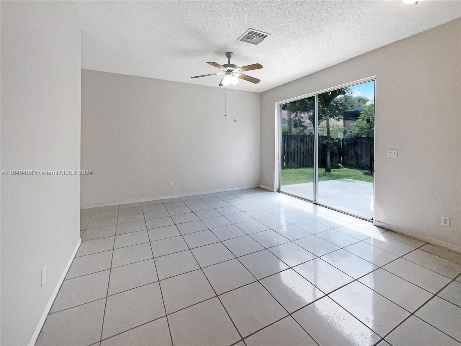 2832 Cayenne Ave