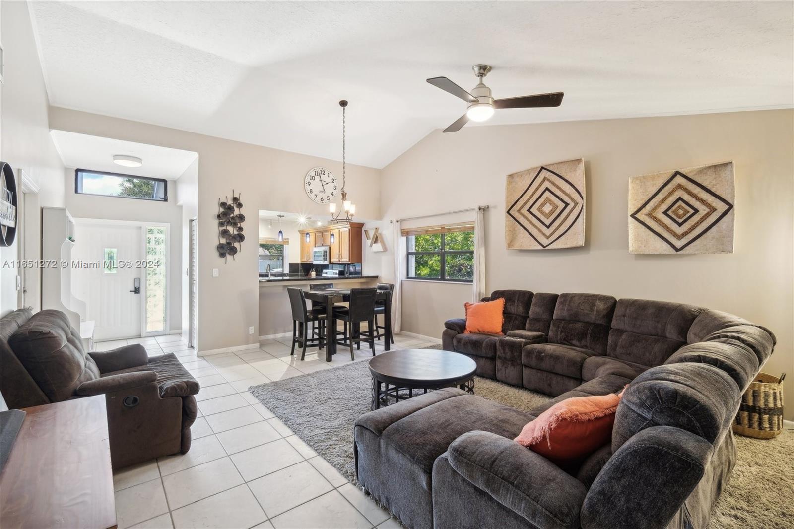 7333 NW 38th Pl