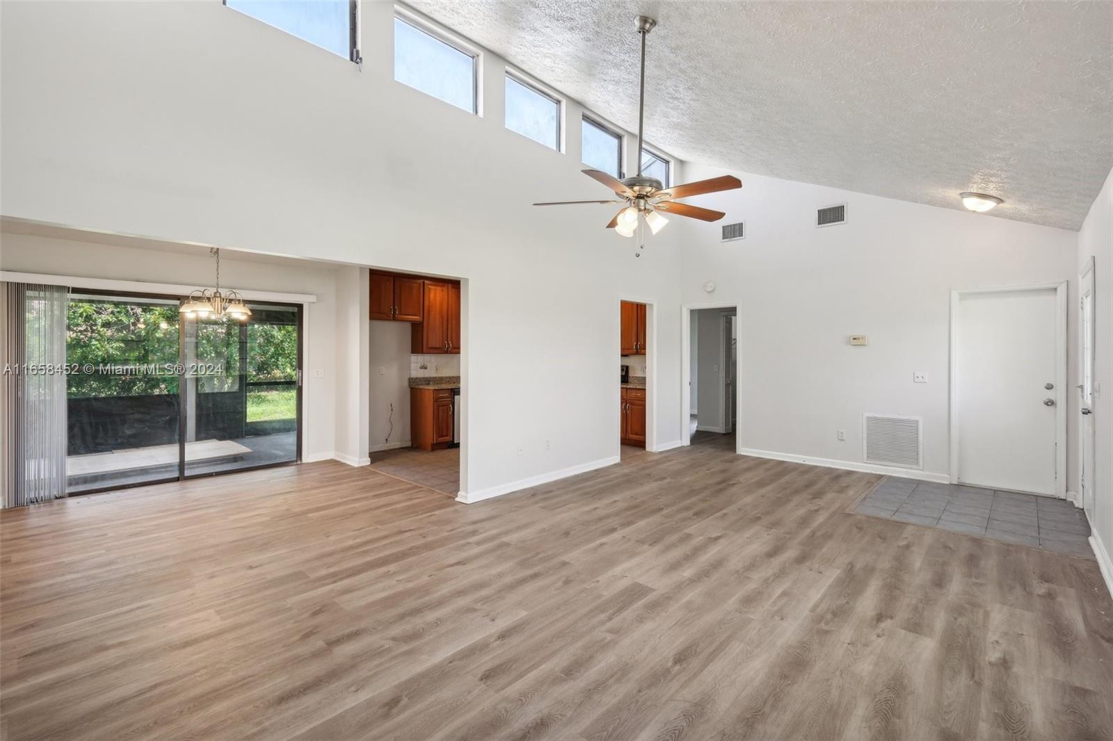 371 SE Fairchild Ave, Port St. Lucie